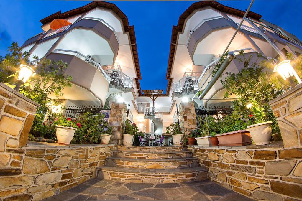 Sky Hotel Sarti Exterior photo